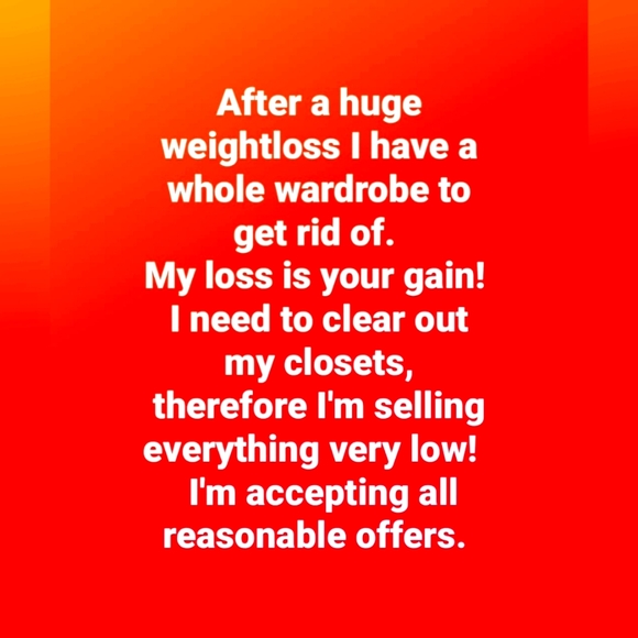 A full wardrobe! - Picture 1 of 2